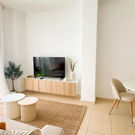 Apartment Peaceful House By Canaryscape *